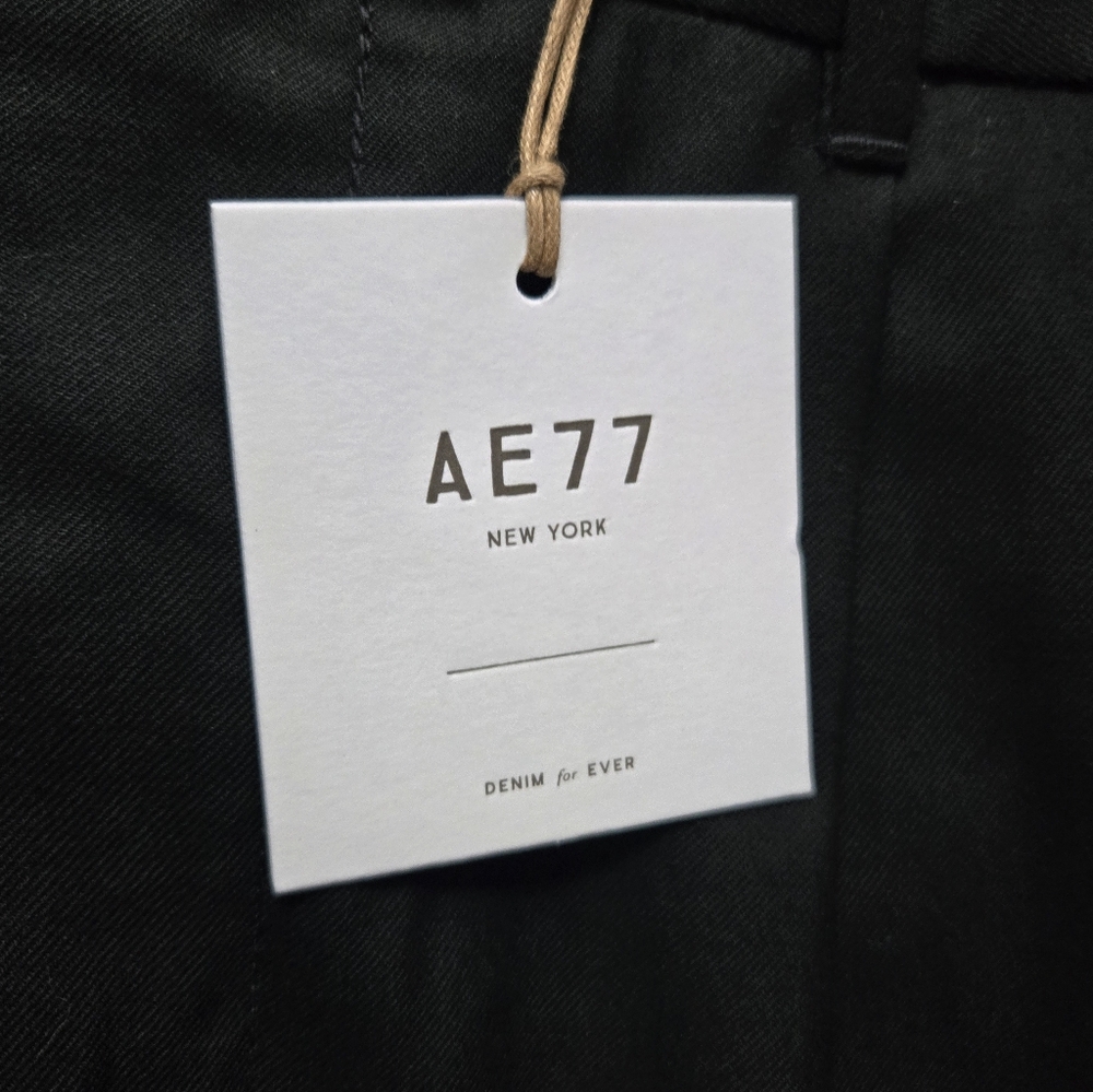 Relisted - Picture 3 of 10